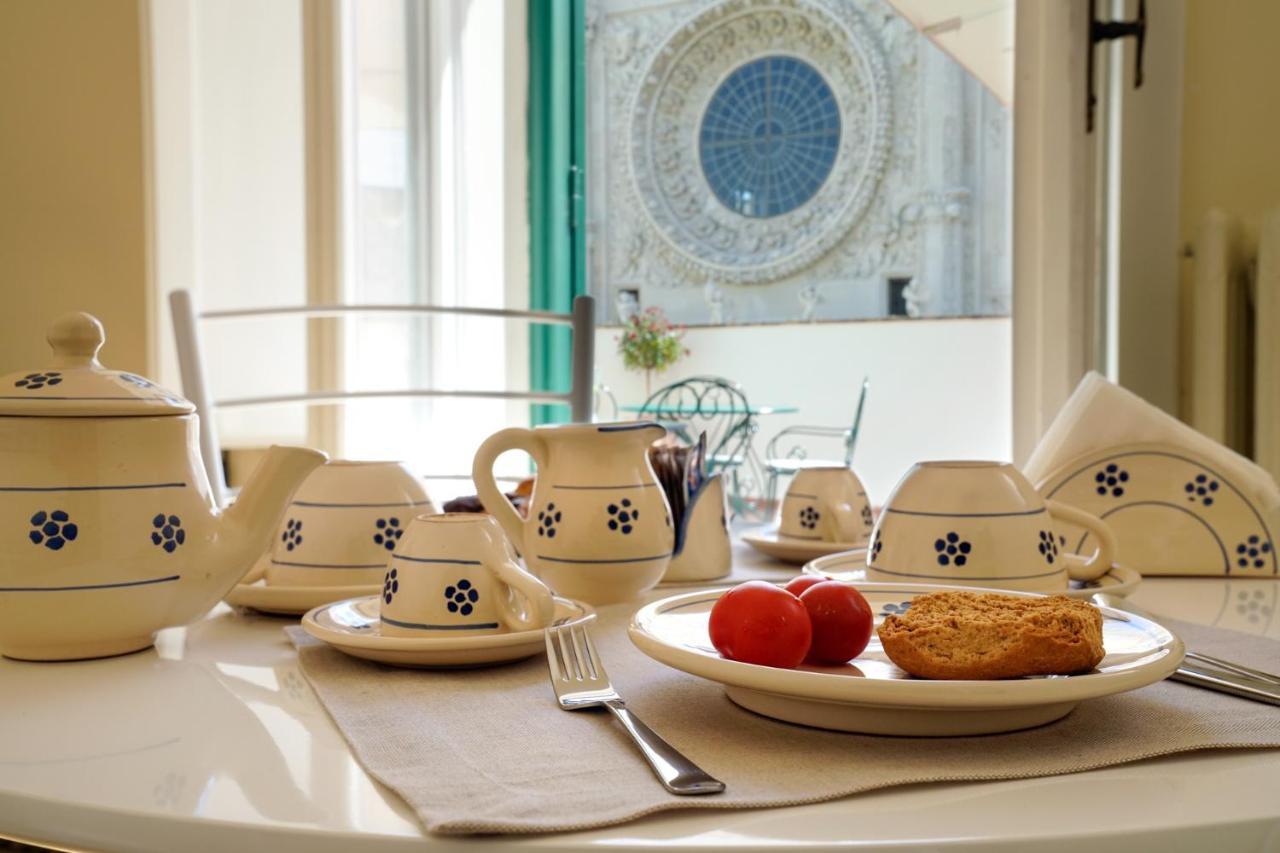 B&B I Sei Volti Lecce Bagian luar foto